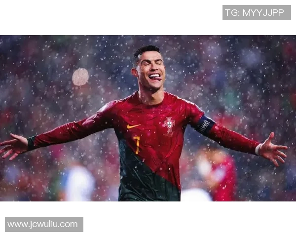 C罗精彩瞬间集锦强足球明星的传奇之路视频回顾 C罗精彩瞬间集锦强足球明星的传奇之路视频回顾