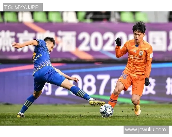 江苏苏宁与鲁能精彩对决集锦回顾展现足球魅力与激情瞬间